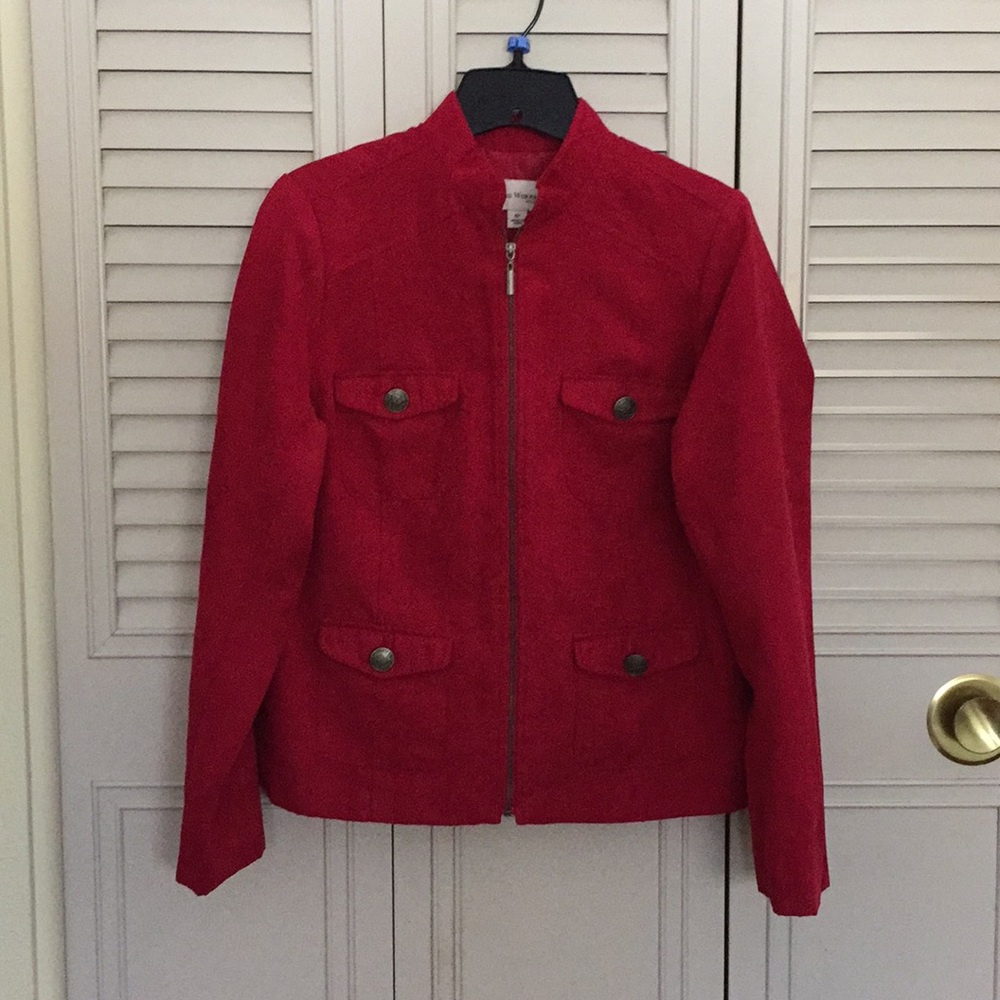 Red Long sleeve jacket with zipper
